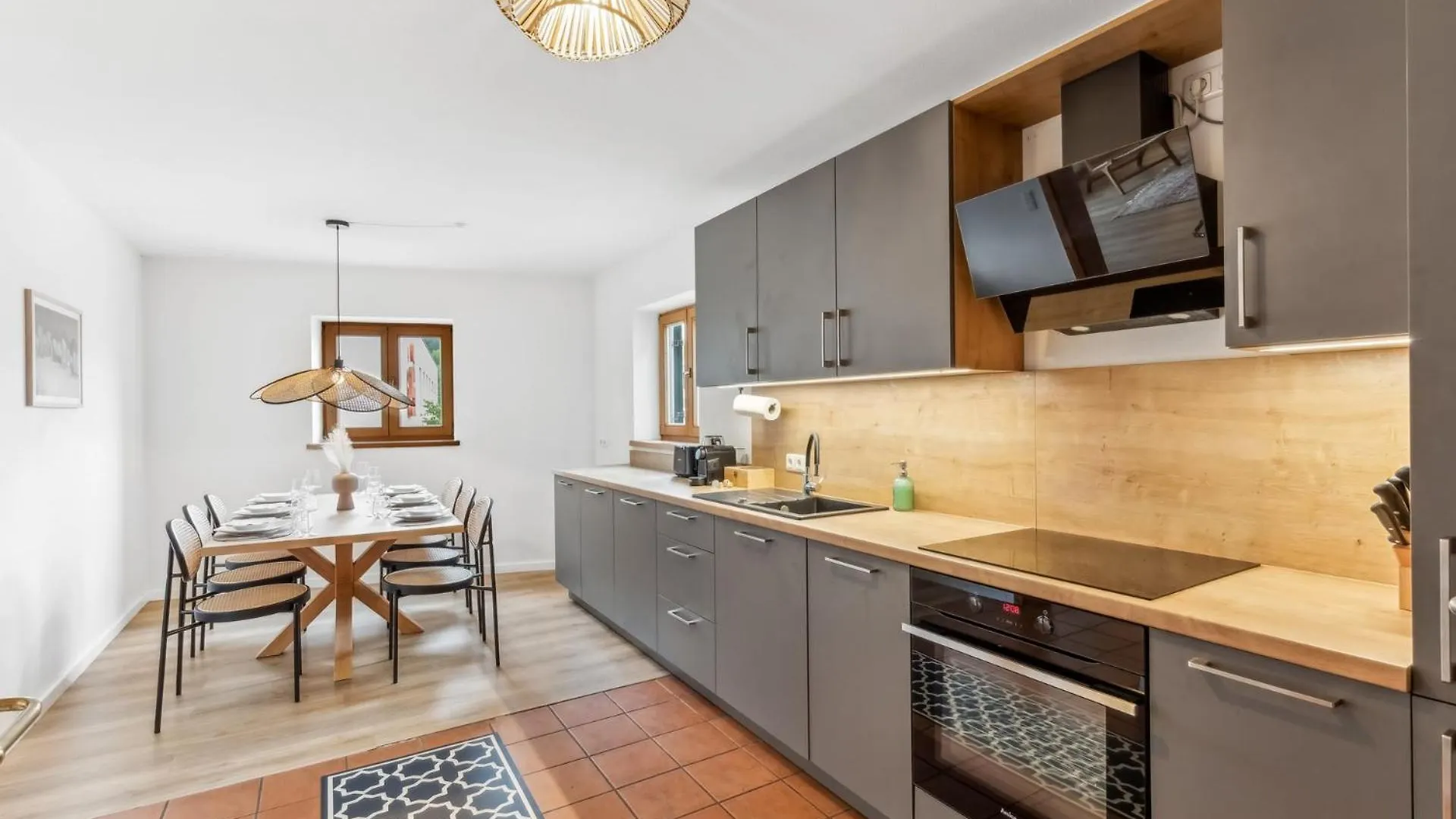 Casa Primavera - Grosse Stadtvilla Im Zentrum Miesbachs Apartment